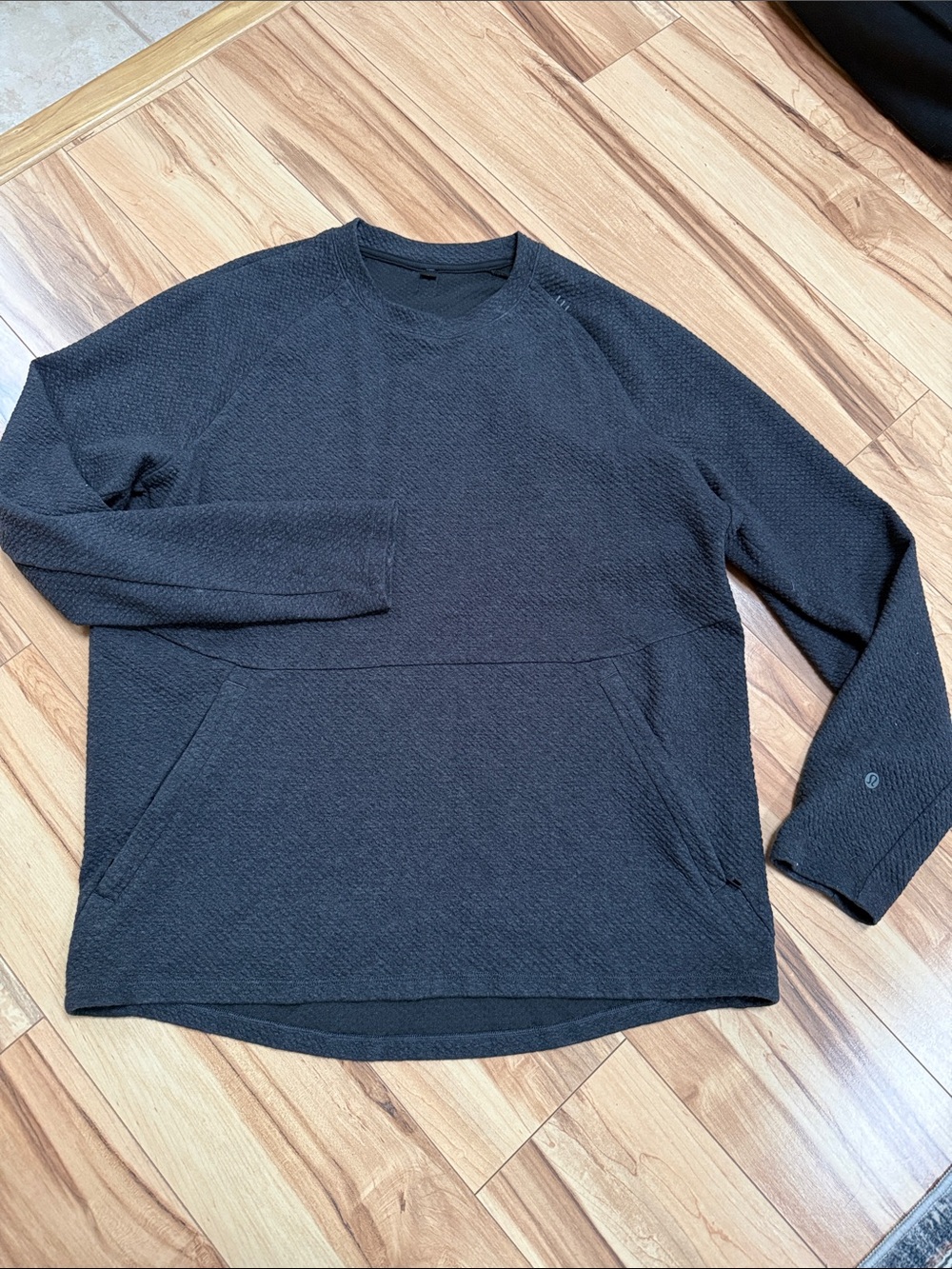 Lululemon Men's Crewneck Pullover - Charcoal- black